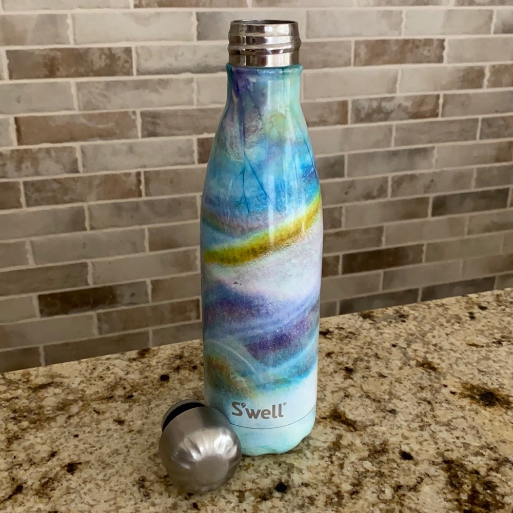 Swell  thermal beverage bottle
